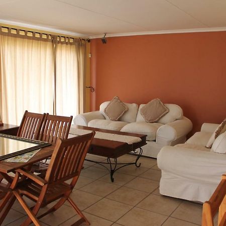 Marina Sands Villa Jeffreys Bay Exterior photo